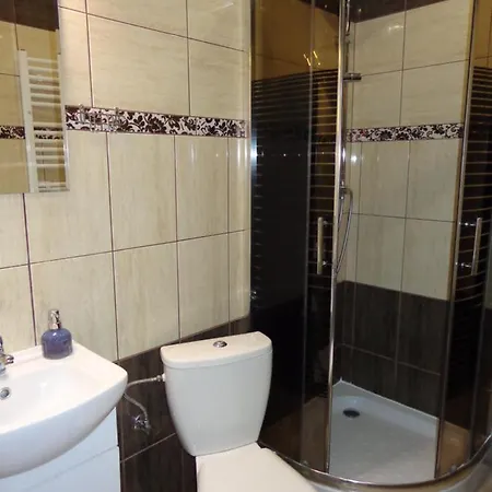 Skalka-domek בית כפרי *