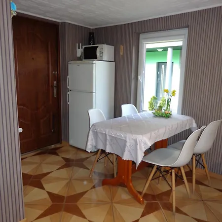 Skalka-domek * אולשטין