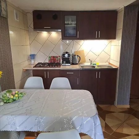 Skalka-domek בית כפרי