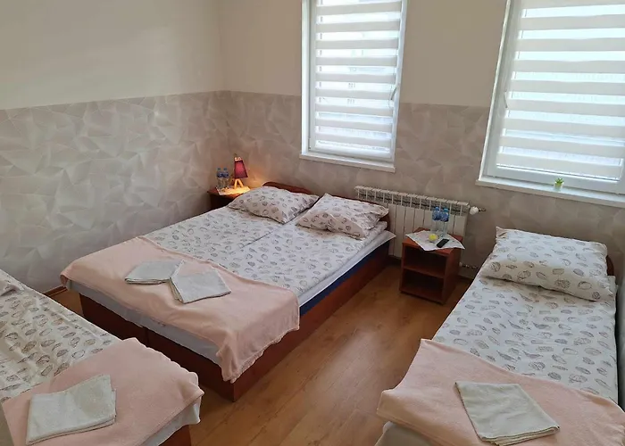 Skalka-domek * Olsztyn (Silesia)